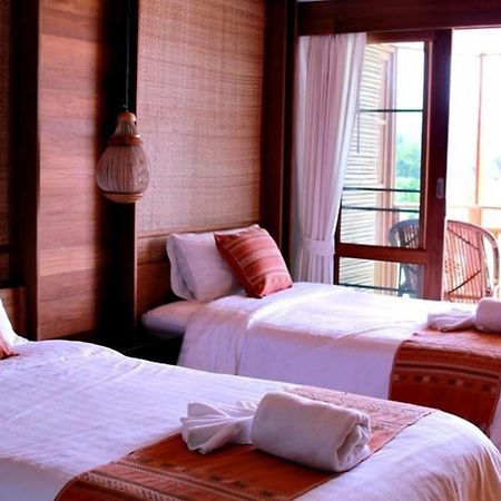 River Bank Resort Mae Sariang Exterior foto